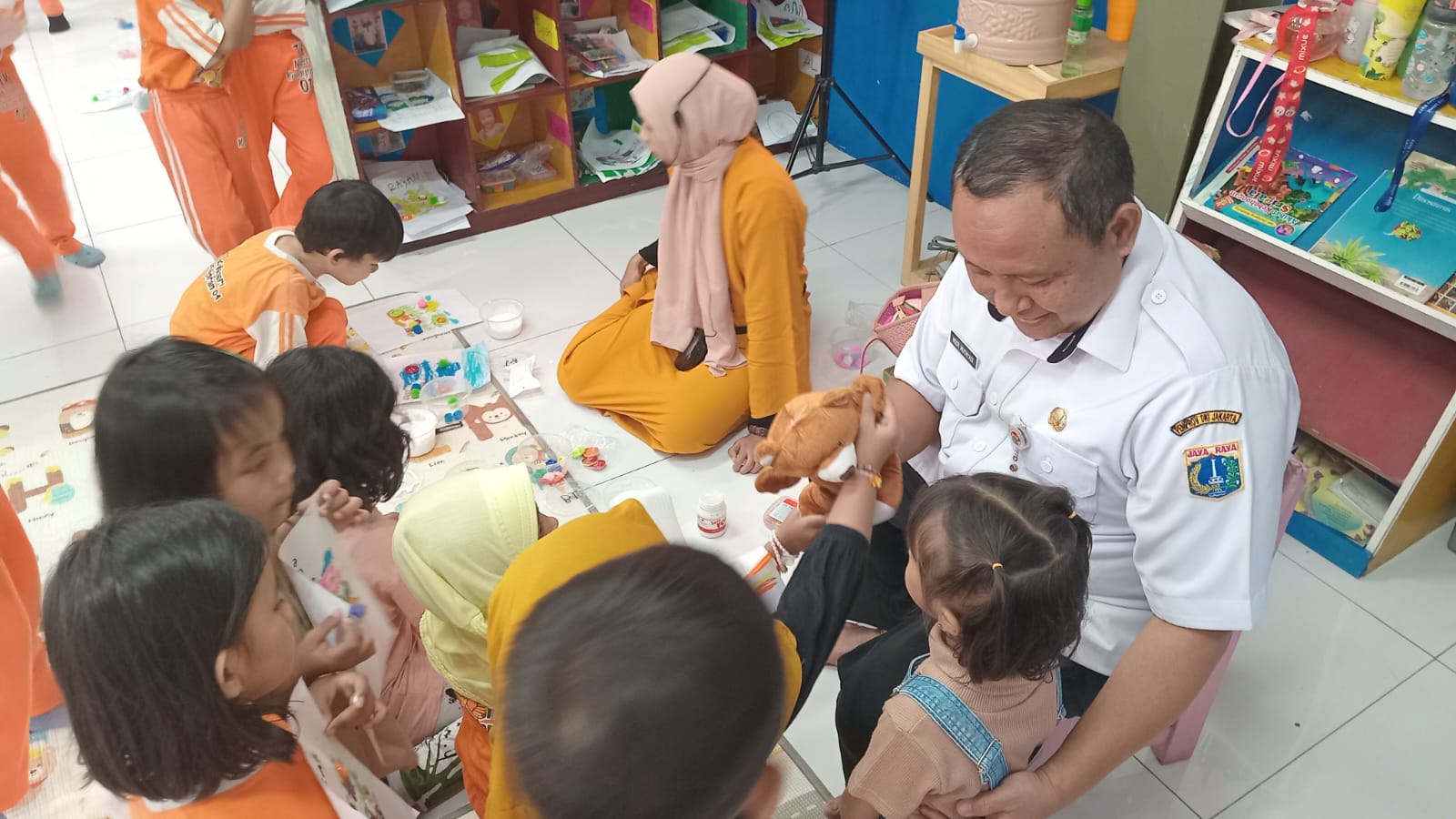 Roadshow Workshop Membaca Dan Literasi Perpustakaan Di SD Negeri Tanah Tinggi 03